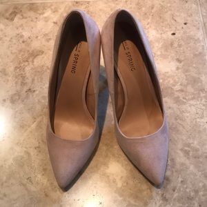 Call it Spring suede pumps size 6